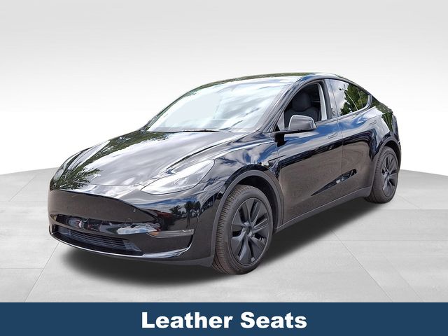 2025 Tesla Model Y Long Range photo 3