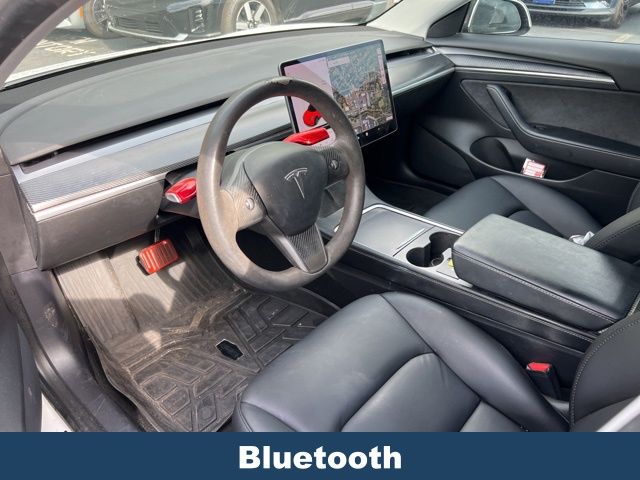 2021 Tesla Model 3 Standard Range Plus photo 2