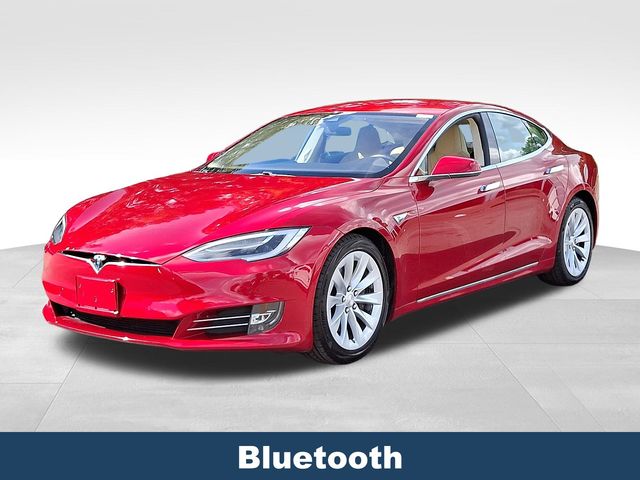 2016 Tesla Model S 70D photo 3