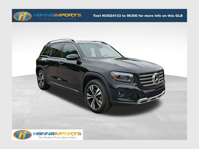 2025 Mercedes-Benz GLB GLB 250 4MATIC's photo