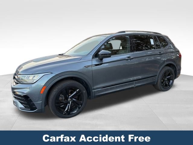 2024 Volkswagen Tiguan SE R-Line Black photo 2