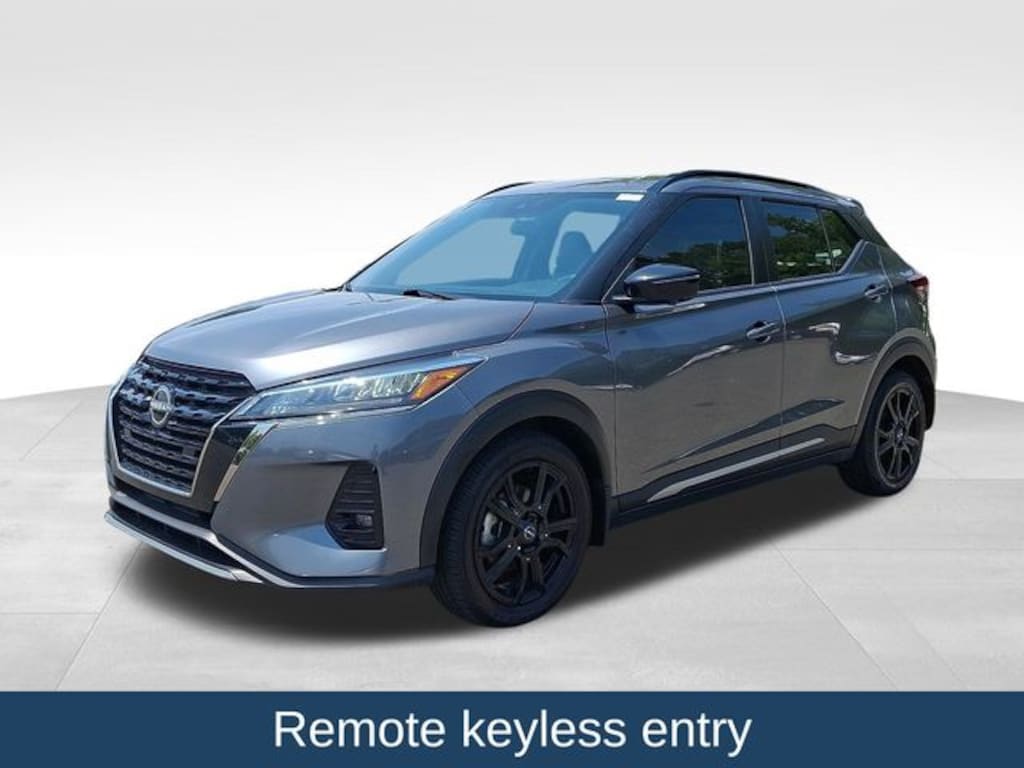 Used 2023 Nissan Kicks SR SUV