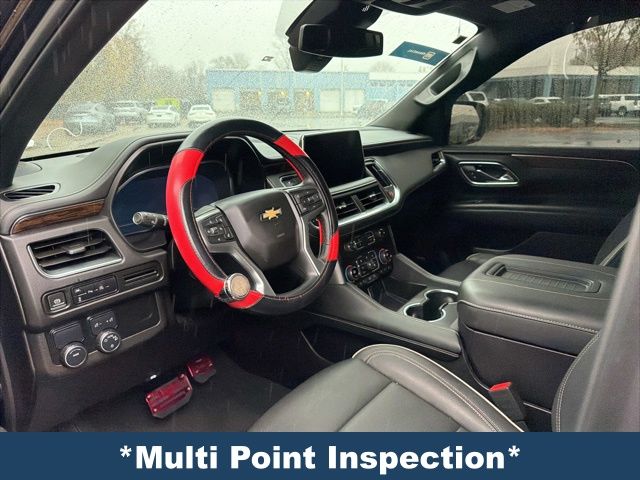 2024 Chevrolet Suburban Premier photo 3