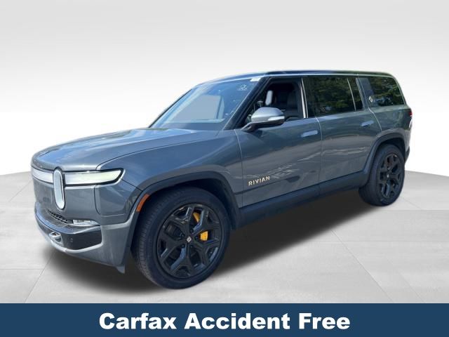 2023 Rivian R1S Adventure photo 2