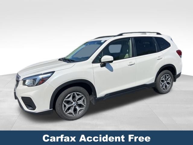 2020 Subaru Forester Premium photo 2