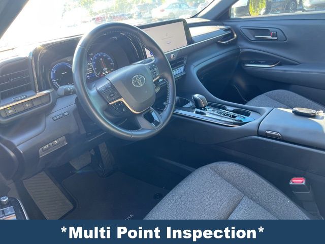 2024 Toyota Crown XLE photo 3