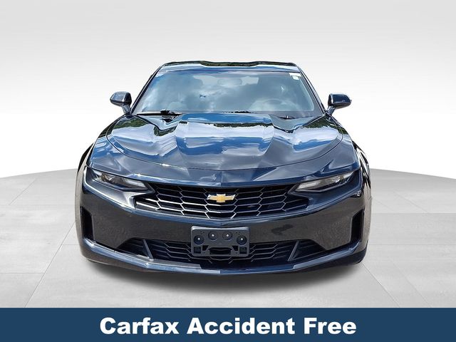 2021 Chevrolet Camaro 1LT photo 2