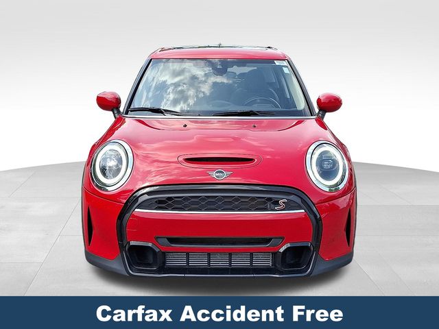 2024 Mini Cooper 4 Door Hardtop Signature photo 2