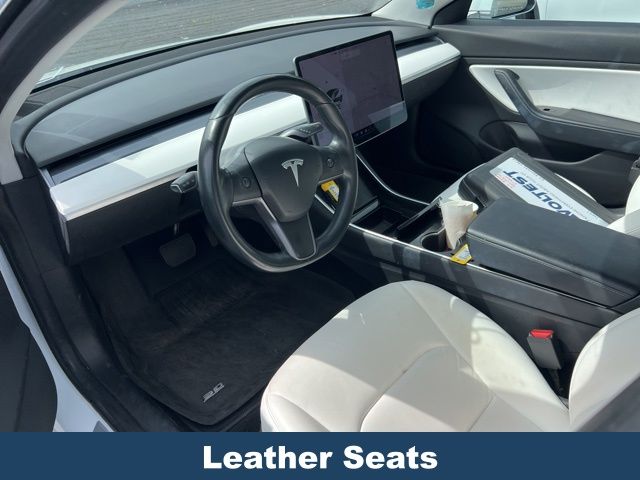 2018 Tesla Model 3 Long Range photo 2