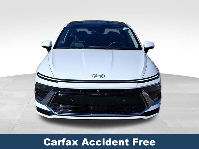 2024 Hyundai Sonata Hybrid Limited photo 2