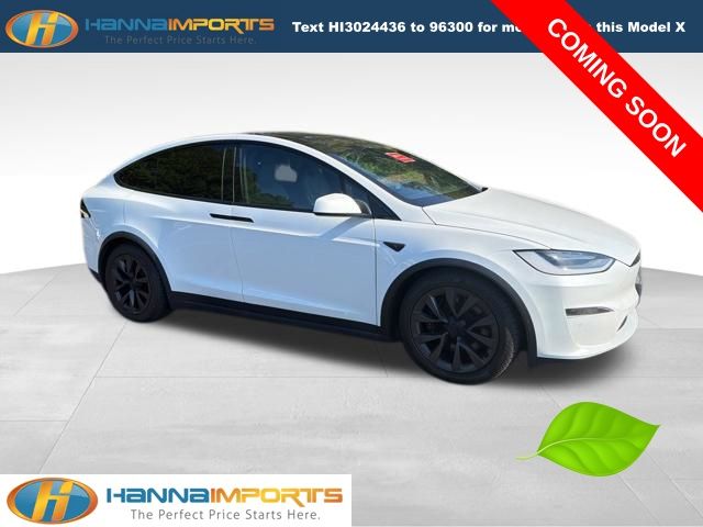 2022 Tesla Model X Plaid's photo