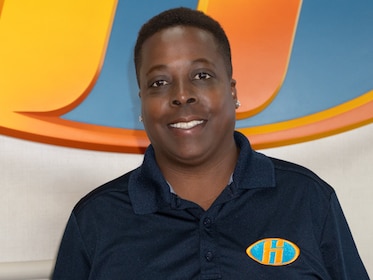 Staff member Donna Moody from ID_a5ad11