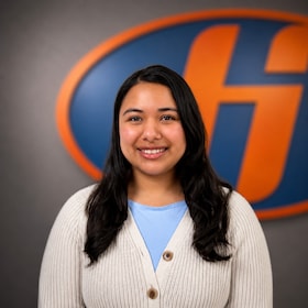Staff member Arely G. from ID_6f6d39