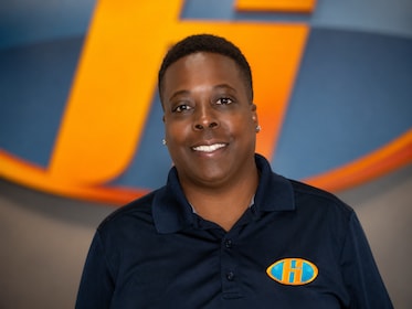 Staff member Donna Moody from ID_a5ad11