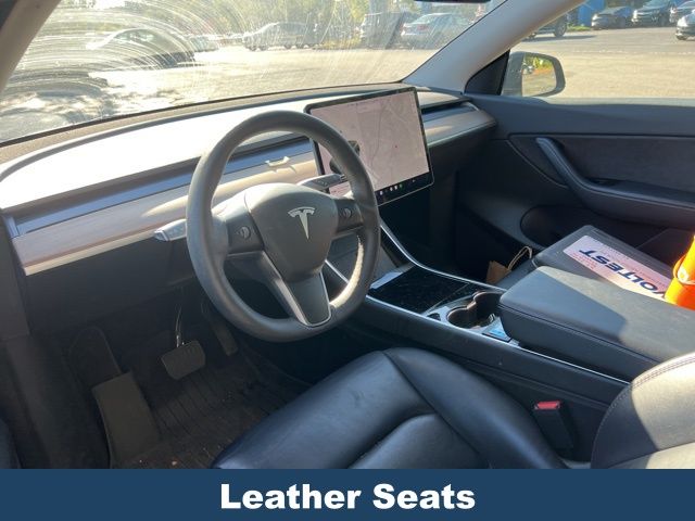 2021 Tesla Model Y Standard Range photo 2