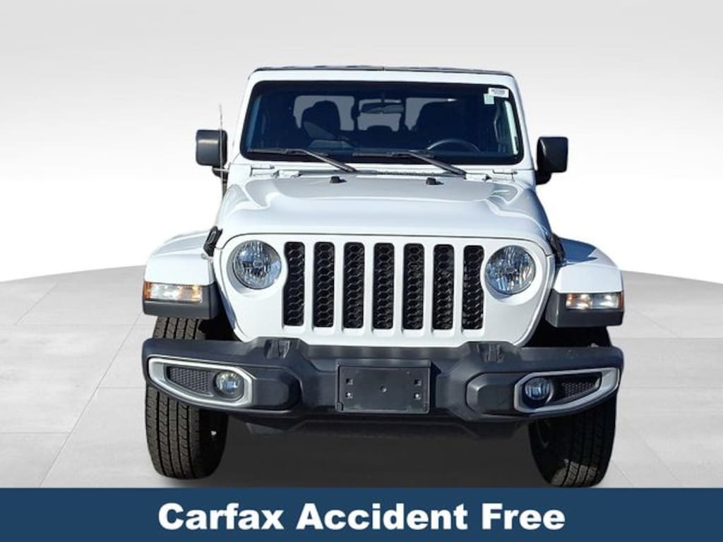 Used 2023 Jeep Gladiator Sport Truck