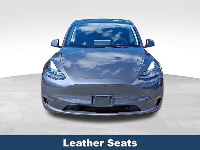 2022 Tesla Model Y Long Range photo 2