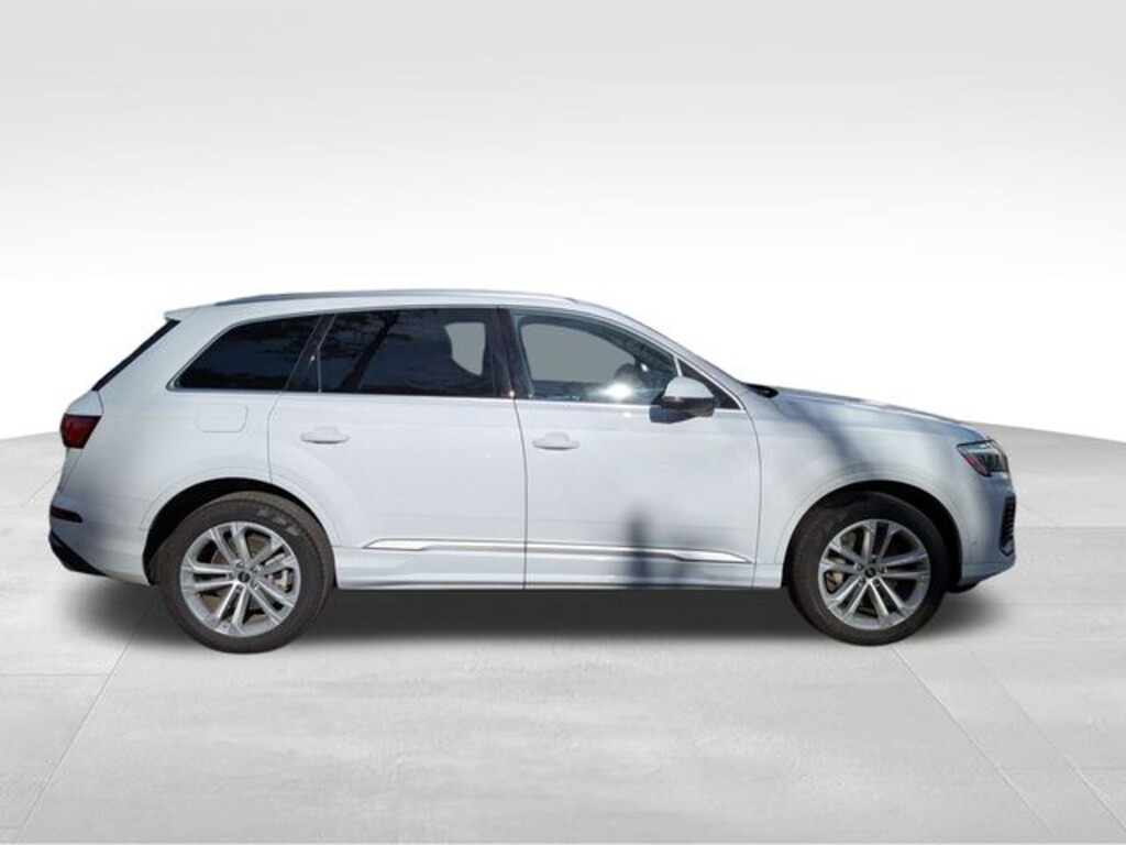Used 2025 Audi Q7 55 Premium Plus SUV
