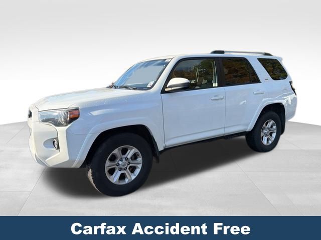 2024 Toyota 4Runner SR5 photo 2