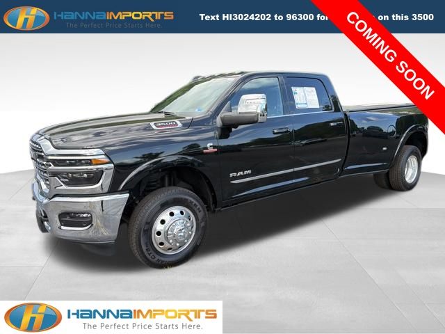 2025 RAM 3500 Limited 4X4 Crew Cab LWB's photo