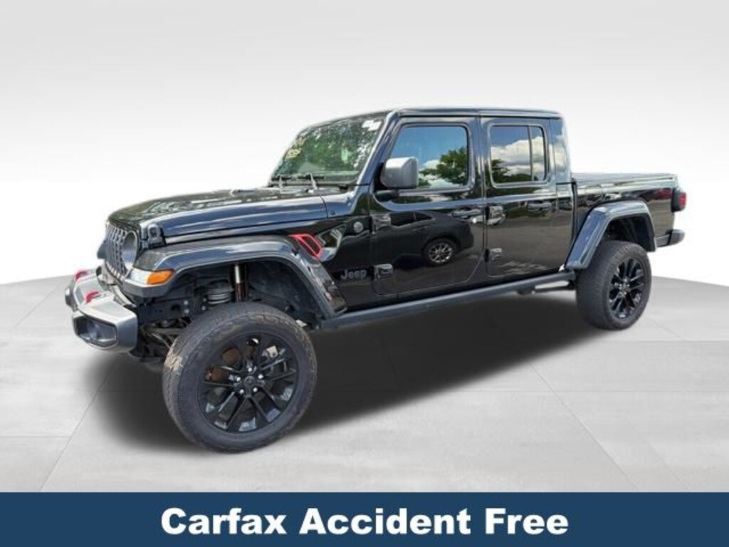Used 2024 Jeep Gladiator Nighthawk Truck