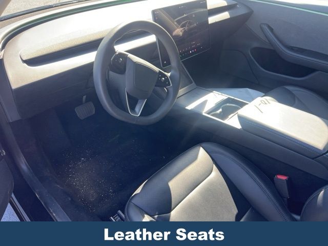 2024 Tesla Model 3 photo 3