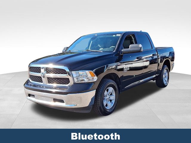 2023 Ram 1500 Classic Warlock photo 3