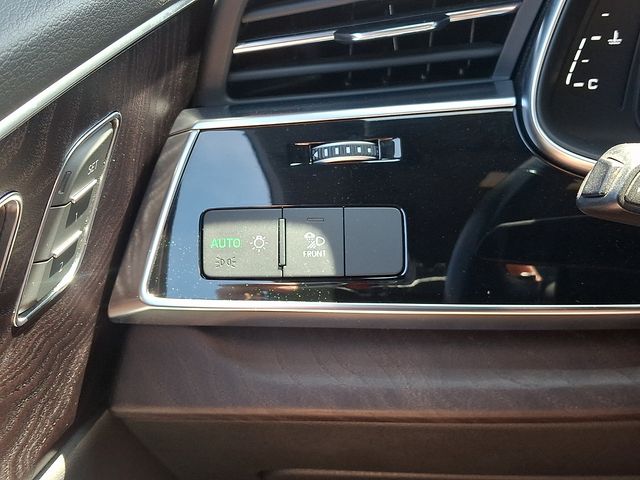 2021 Audi Q8 Premium Plus - Photo 30