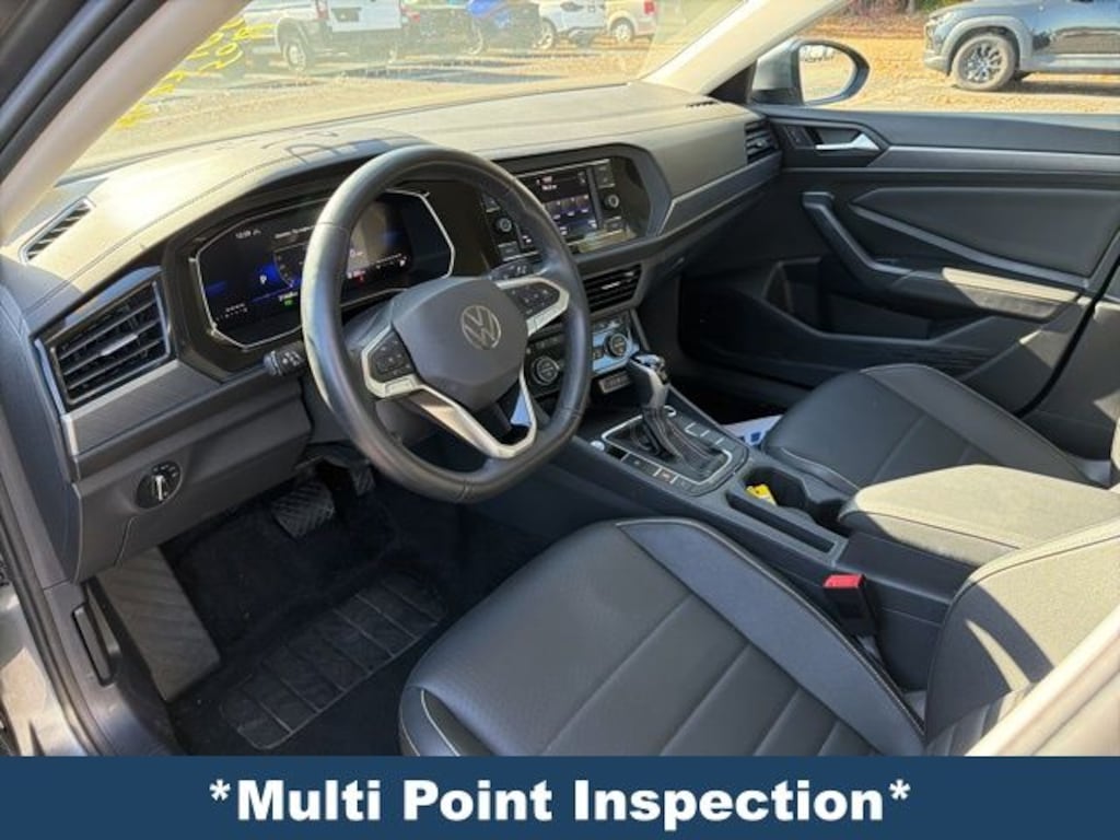 Used 2024 Volkswagen Jetta 1.5T SE Sedan