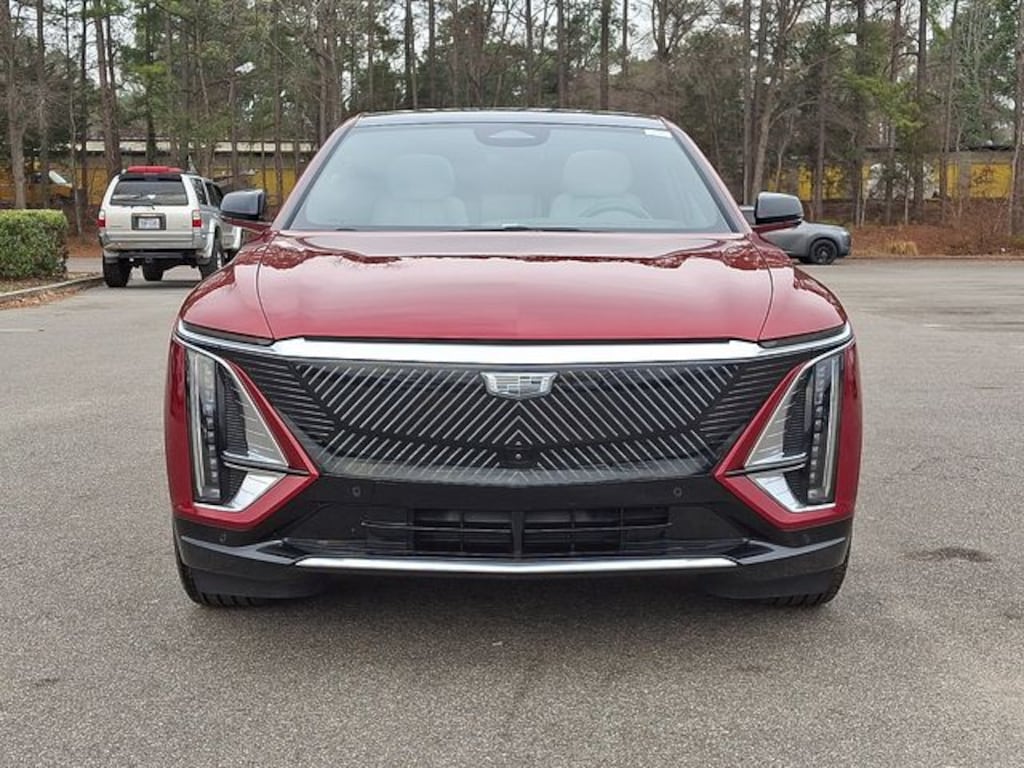 Used 2024 CADILLAC LYRIQ Luxury SUV