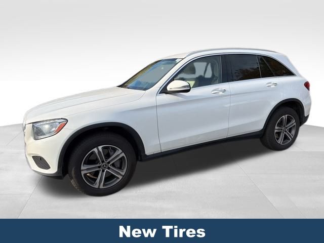 2019 Mercedes Benz GLC 300 photo 2