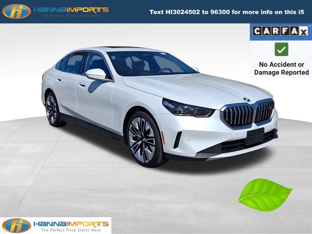 2024 BMW i5 eDrive40's photo