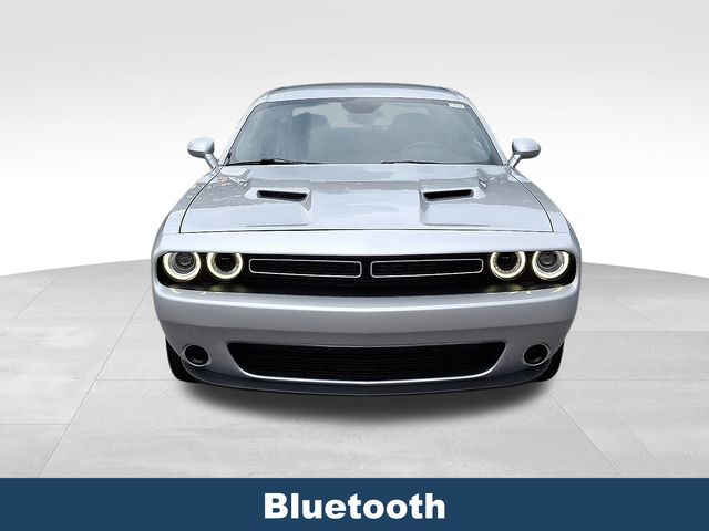 2023 Dodge Challenger SXT photo 2