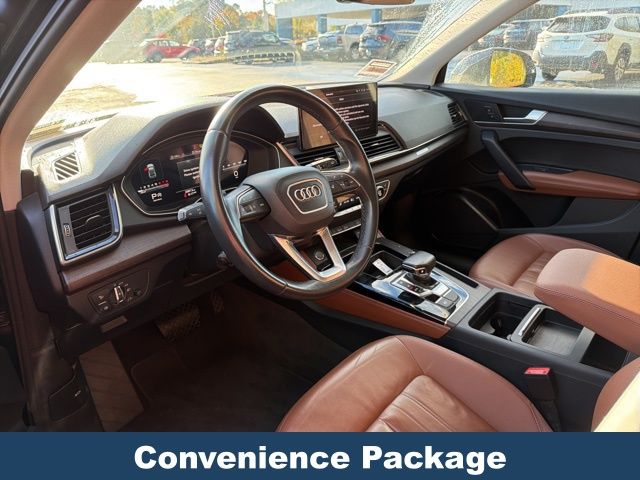 2022 Audi Q5 40 Premium Plus photo 2