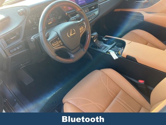 2024 Lexus ES 350 Ultra Luxury photo 3