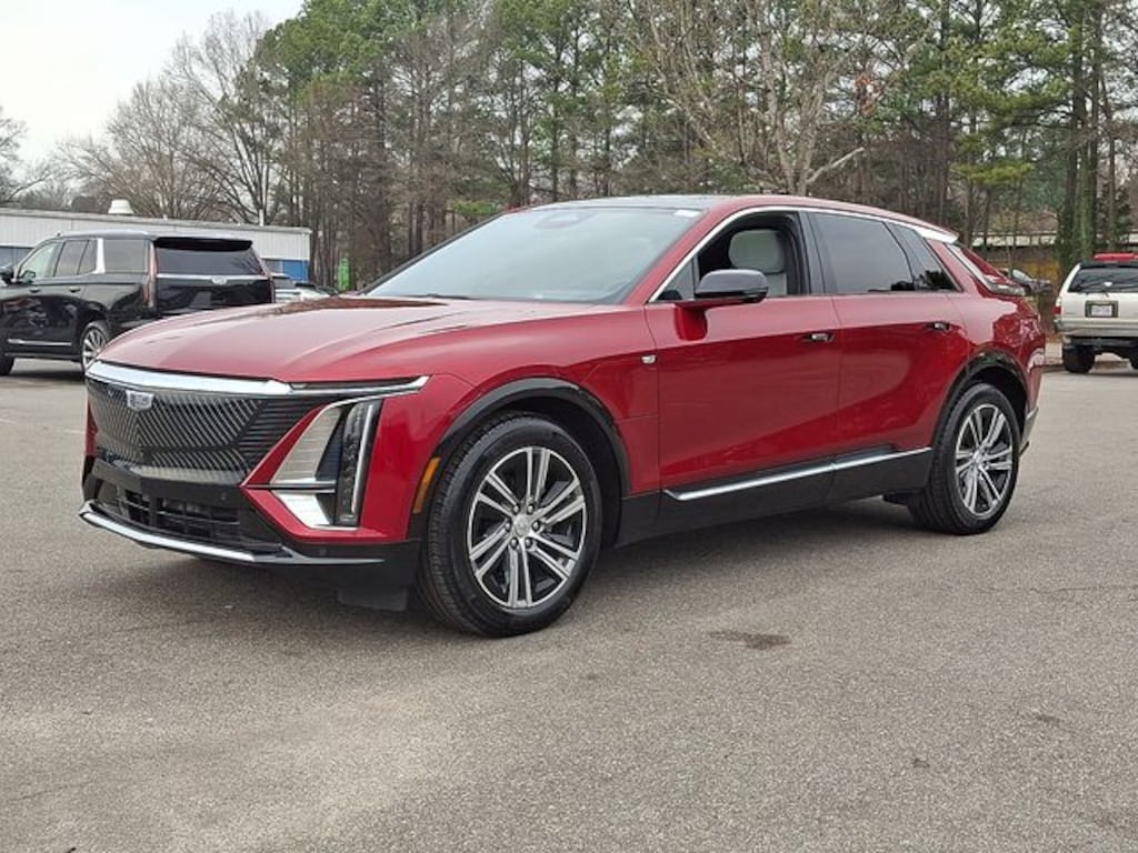 Used 2024 CADILLAC LYRIQ Luxury SUV