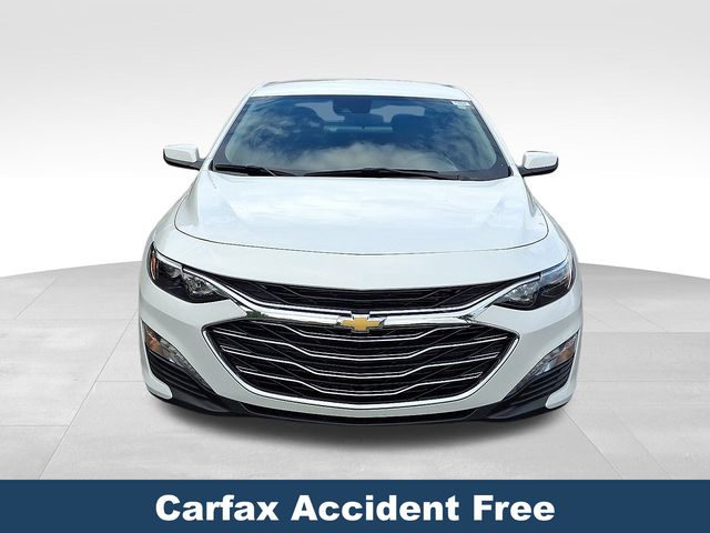 2024 Chevrolet Malibu 1LT photo 2