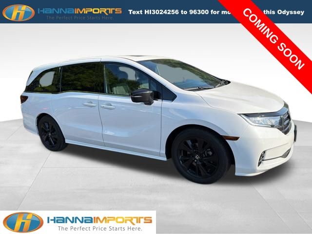 2023 Honda Odyssey SPORT's photo