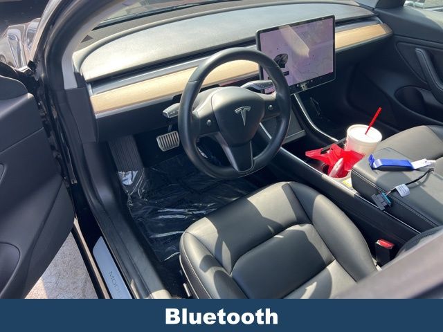 2018 Tesla Model 3 Mid Range photo 3