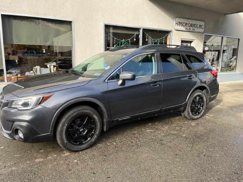 2019 Subaru Outback Premium's photo