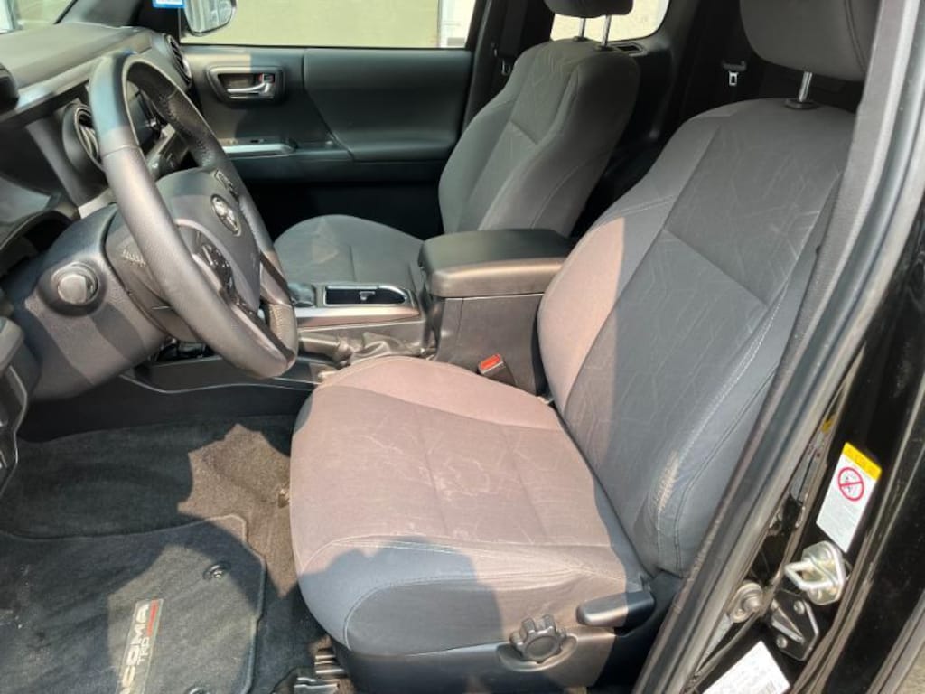 Used 2018 Toyota Tacoma TRD Off Road Access Cab 6 Bed V6 4x4 AT (Natl)