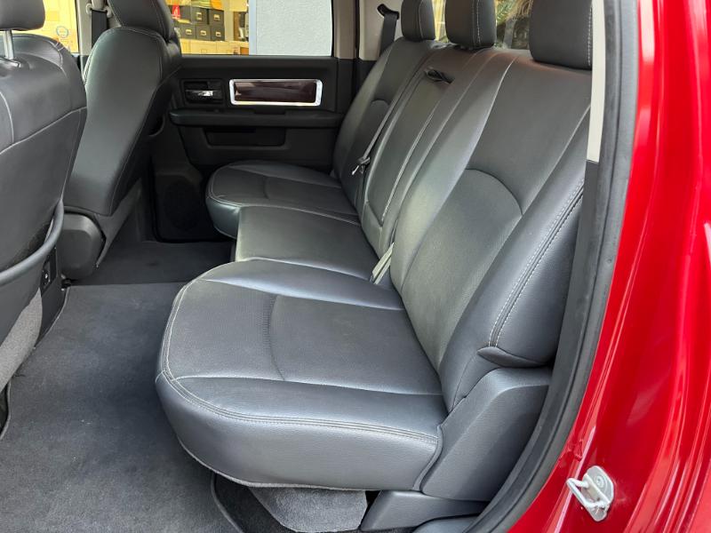 2010 Dodge Ram Laramie photo 2