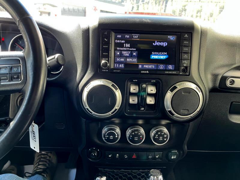 2018 Jeep Wrangler Unlimited Sahara photo 4