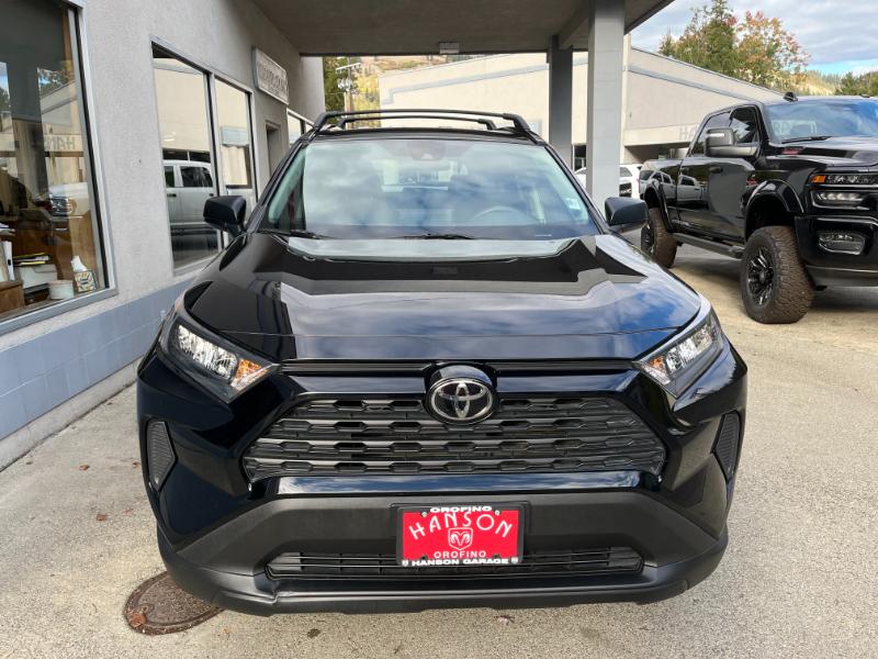 2021 Toyota RAV4 LE photo 2