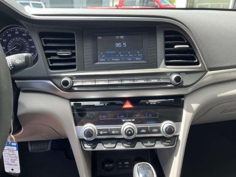2020 Hyundai Elantra SE - Photo 7