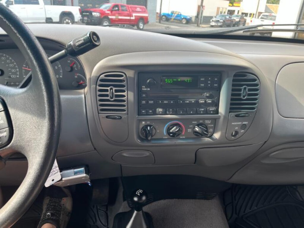 Used 2000 Ford F-150 Supercab 139 4WD XL