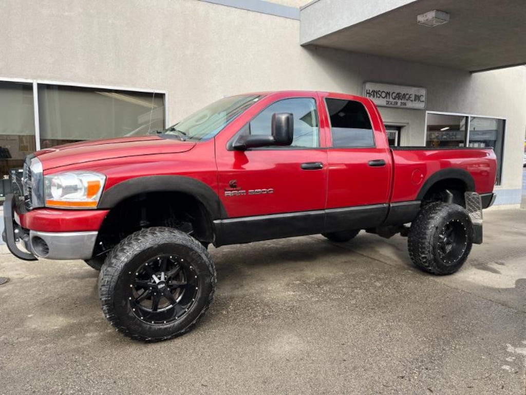 Used 2006 Dodge Ram 3500 4dr Quad Cab 140.5 SRW 4WD SLT
