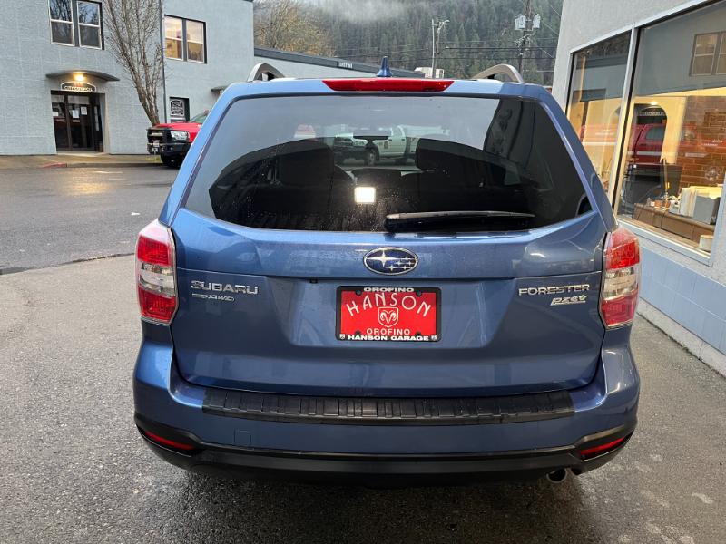 2016 Subaru Forester 2.5i Premium photo 3