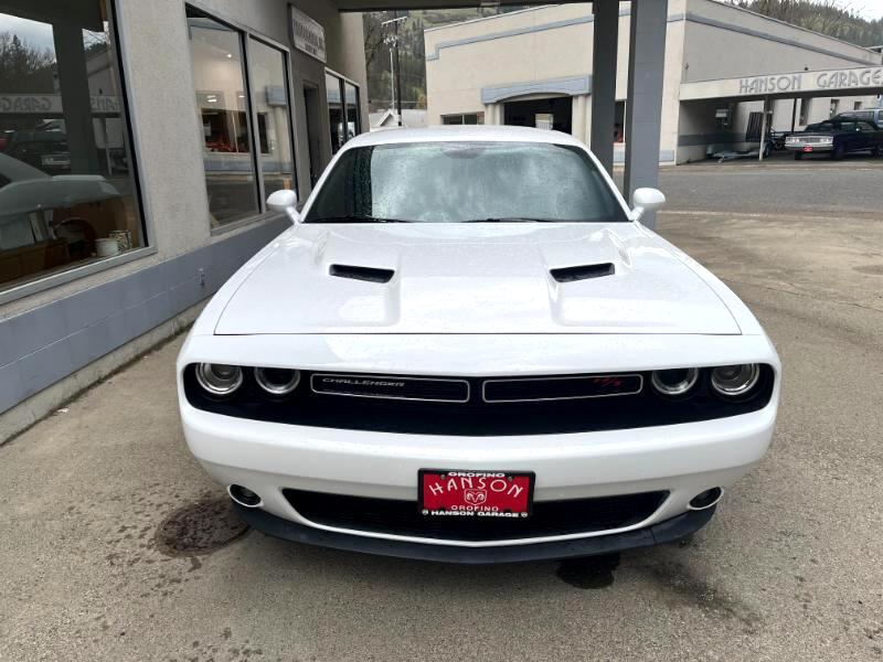 2015 Dodge Challenger R/T photo 3