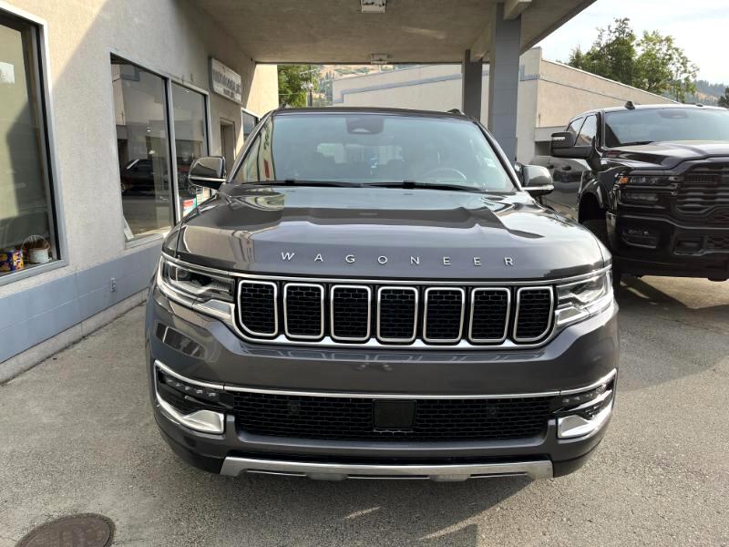 2022 Jeep Wagoneer Series III photo 2